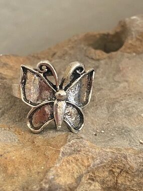 5/$10❤️❤️❤️NEW Tibetan Silver Butterfly Ring